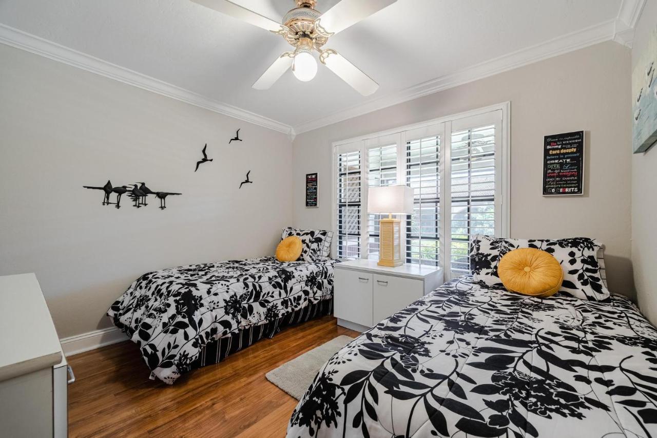 Association, Tennis Courts And Pool, Sleeps 4 - Cinnamon Cove Cozy Condo Fort Myers Bagian luar foto