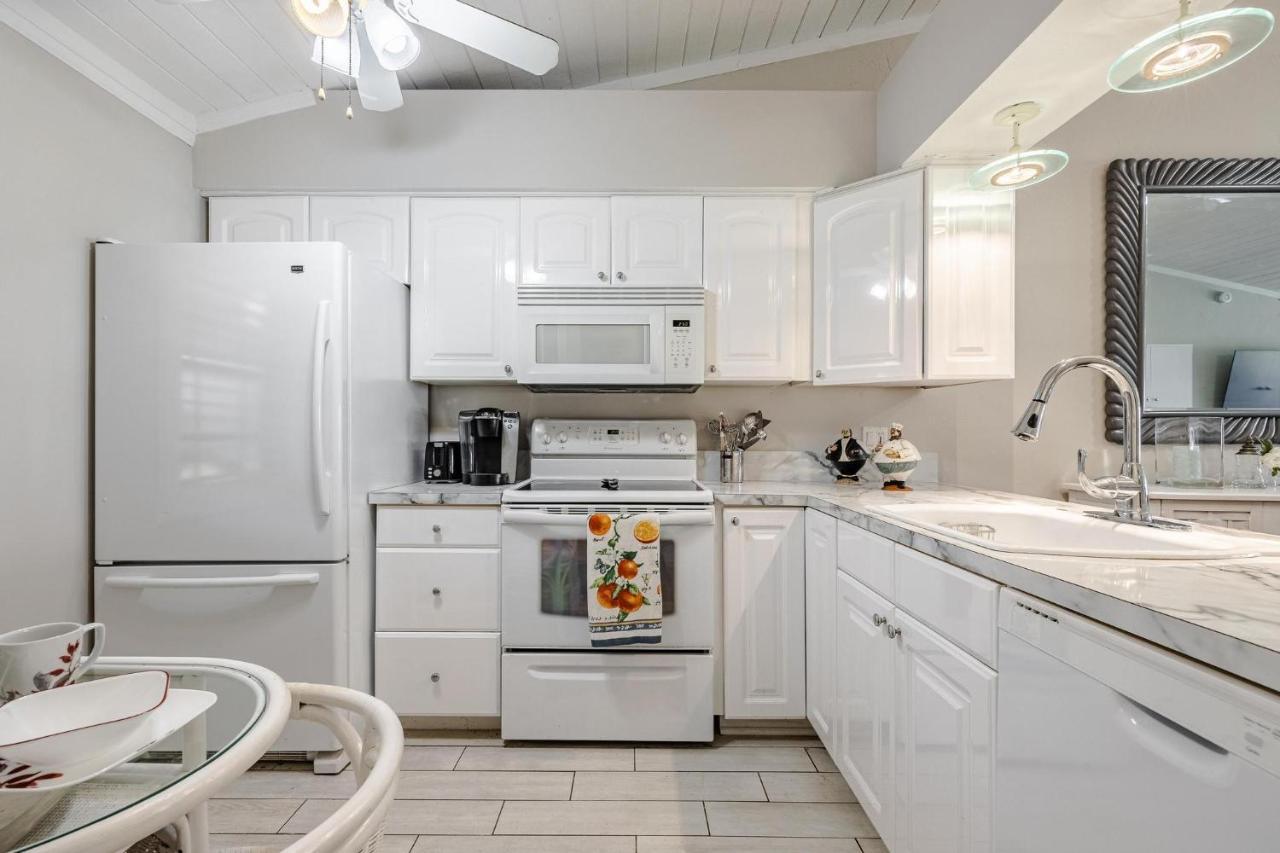 Association, Tennis Courts And Pool, Sleeps 4 - Cinnamon Cove Cozy Condo Fort Myers Bagian luar foto