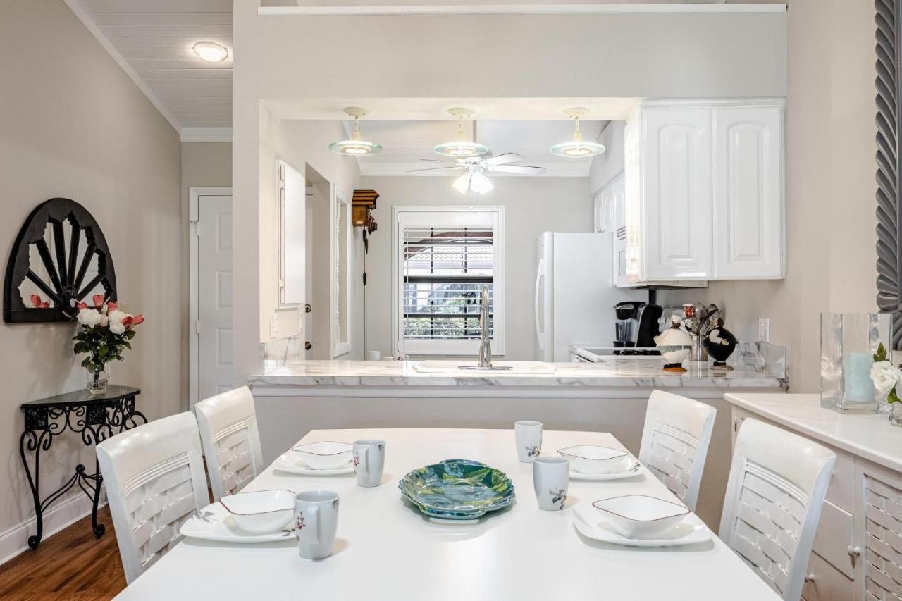 Association, Tennis Courts And Pool, Sleeps 4 - Cinnamon Cove Cozy Condo Fort Myers Bagian luar foto
